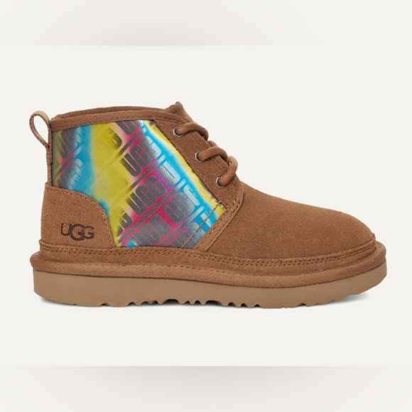 UGG Neumel Chromatic Shoes Chestnut Big Kids Size 3 Iridescent Chukka Rainbow - Picture 1 of 16